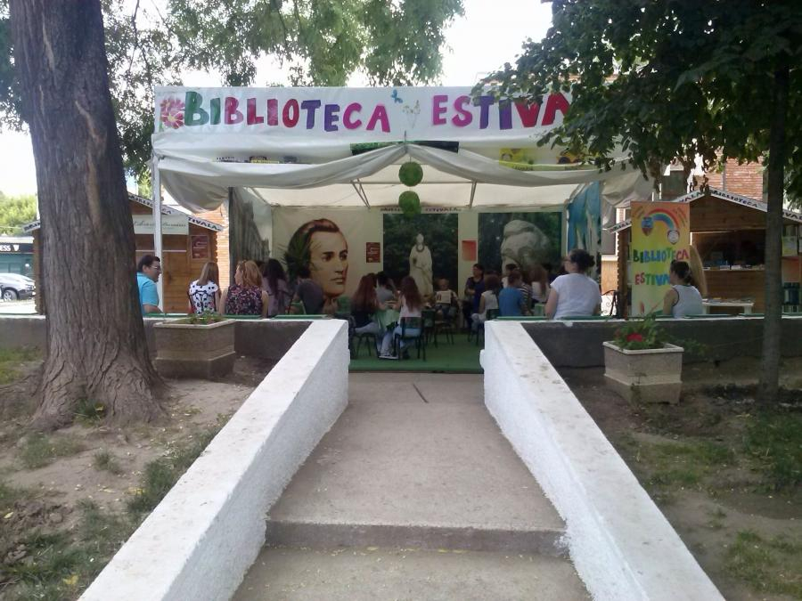 Distracţie şi deprinderi, fără pauză