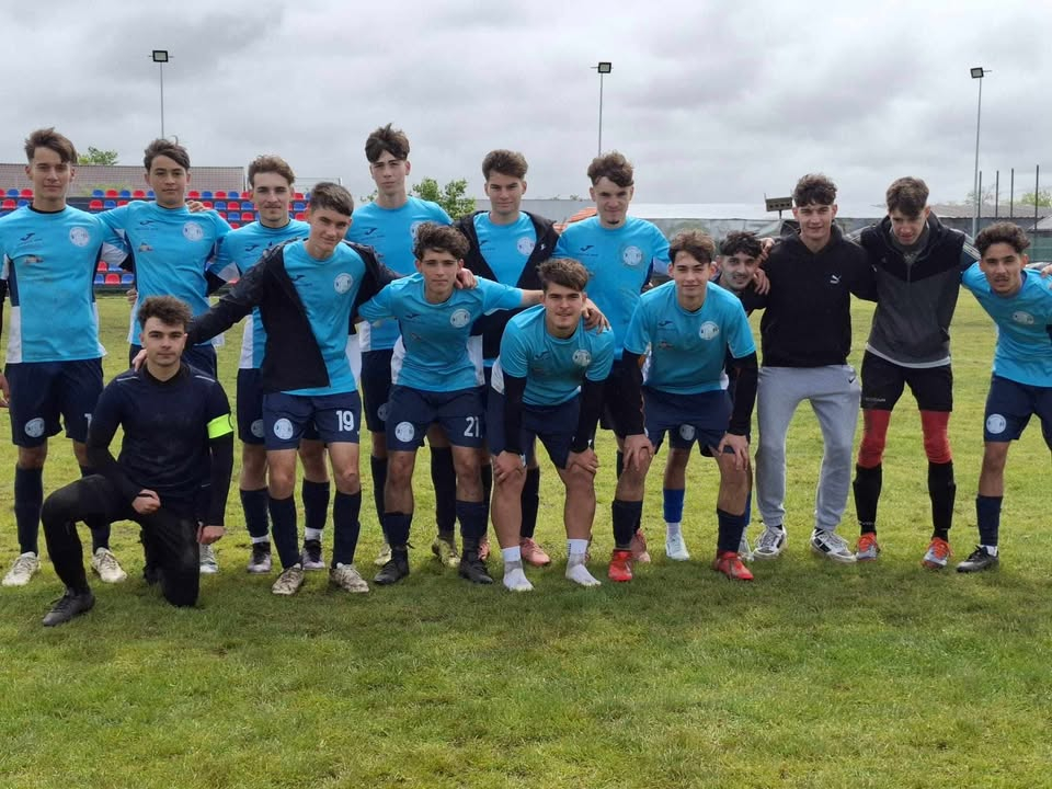 Victorie și înfrângere în turneele de juniori. Din sportul gălățean