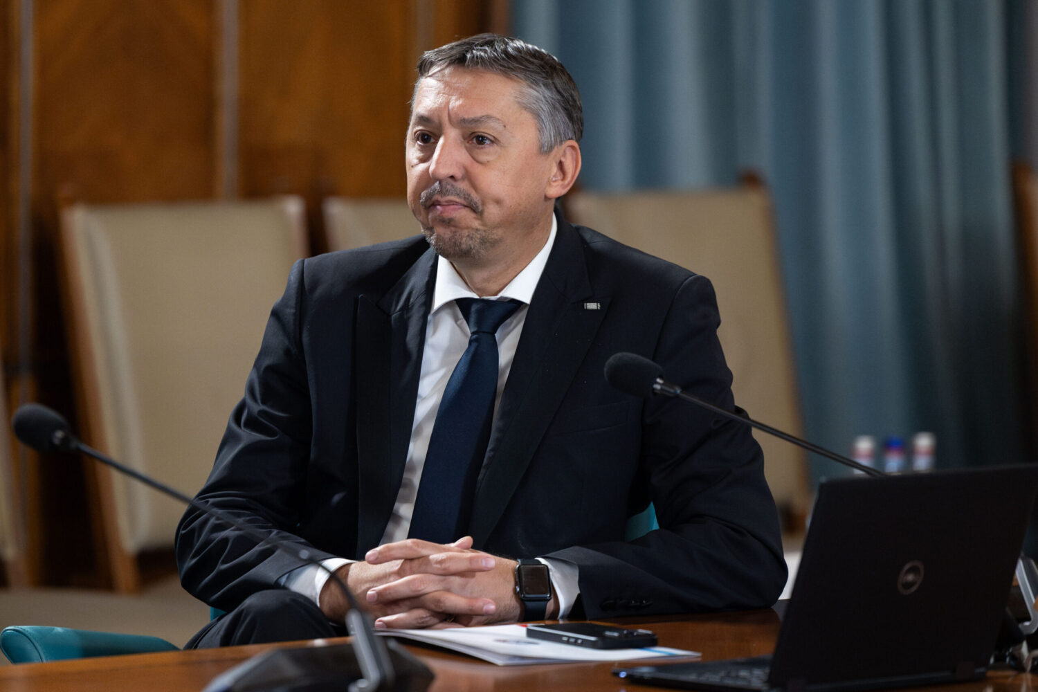 Ministrul Educației a semnat ordinul care reglementează temele