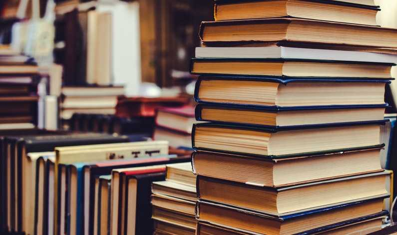 Românilor nu le plac cărţile