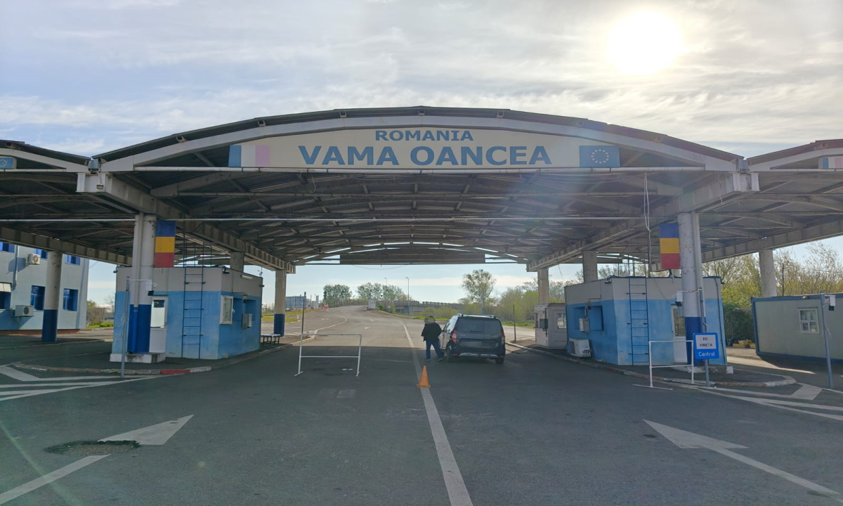 Autoturism radiat din circulație, oprit la frontieră