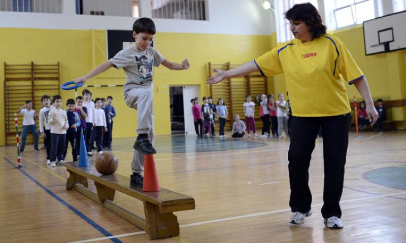 Profesorii de sport, nemulțumiți că trebuie să dea calificative