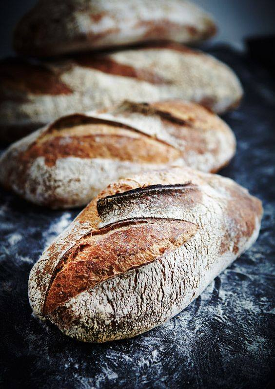 Vel Pitar, cumpărată de investitori mexicani