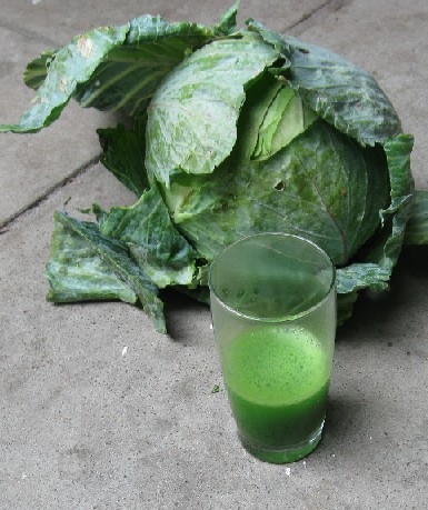 TRATAMENTE NATURISTE/ Sucul de varză crudă învinge ulcerul