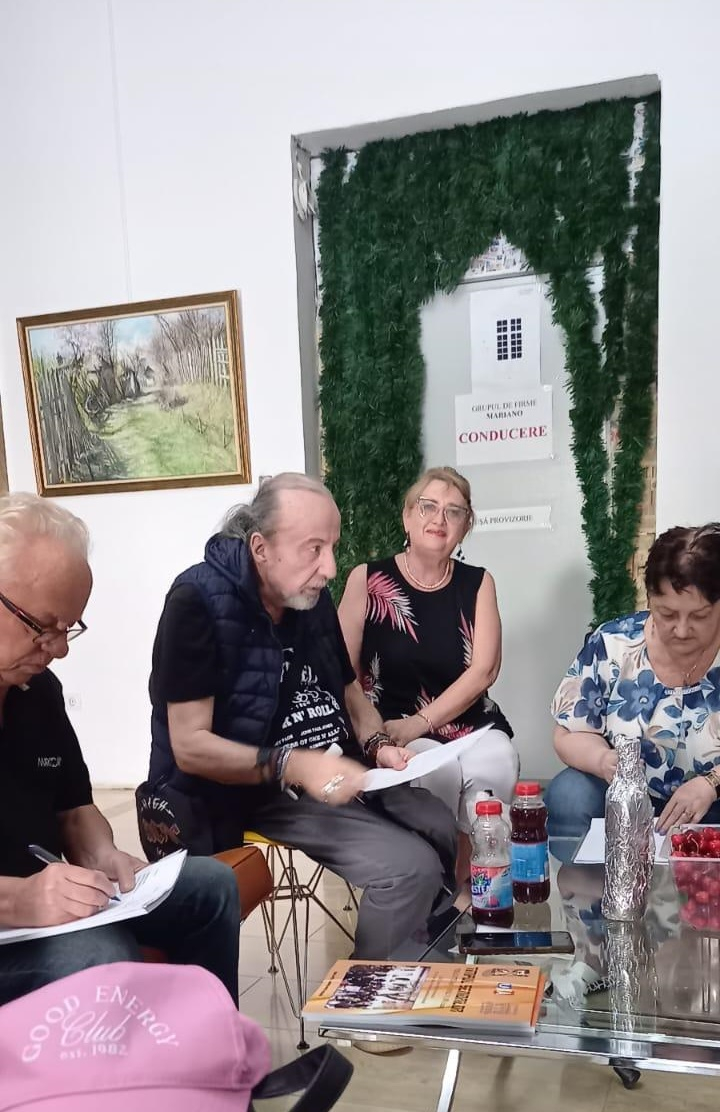 Poemele tristeţii, în căutarea poezolandului. Cenaclul "Noduri şi Semne"