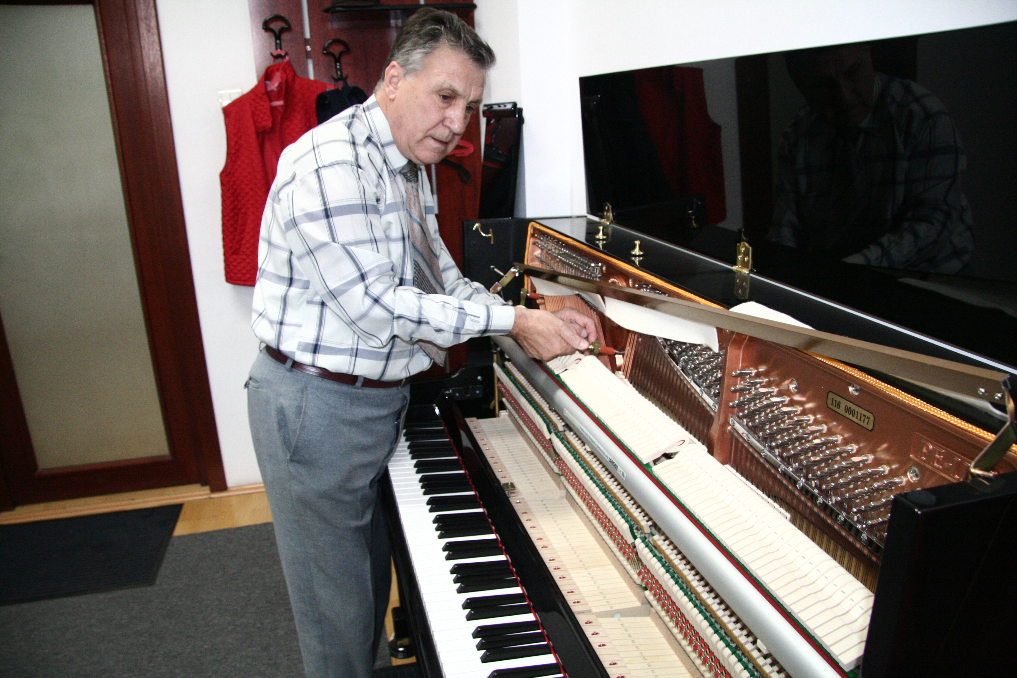 Campanie VL - Meserii uitate: Petru Mazilu, omul care se hrăneşte cu sunete