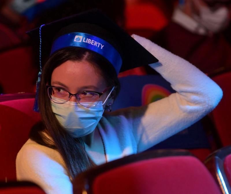 Zeci de studenți, în proiectele siderurgice Liberty Galați