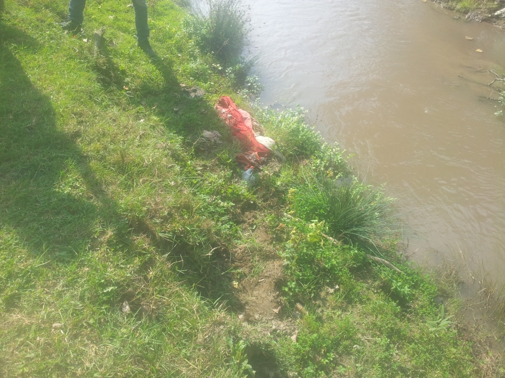 Bărbat UCIS cu 29 de lovituri de cuţit. CRIMINALUL este încă ÎN LIBERTATE