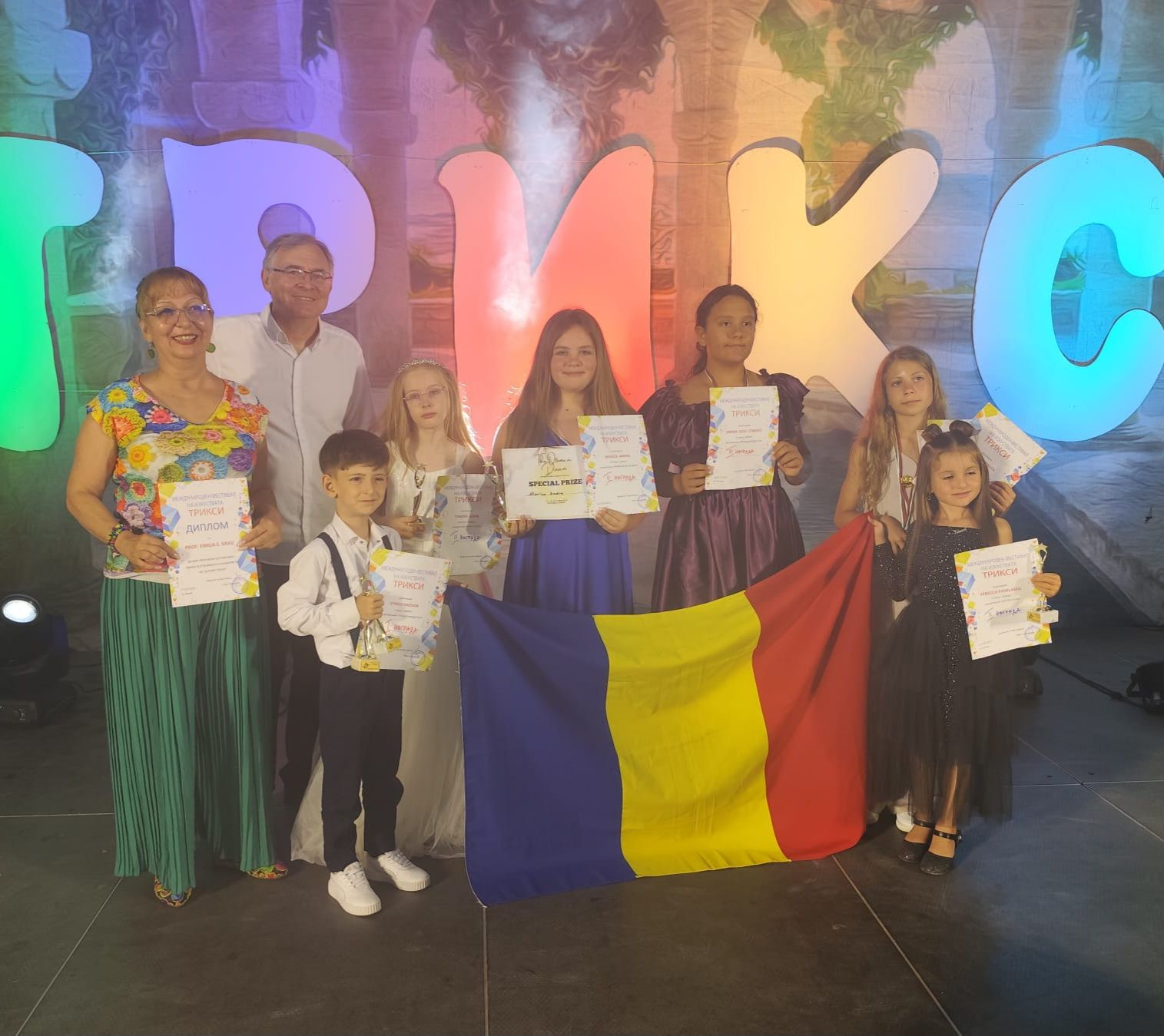 Şase elevi de anul I ai Centrului Cultural, premianţi la un festival internaţional (GALERIE FOTO)