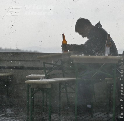 Mulţi au băut, 12 au ajuns la spital 