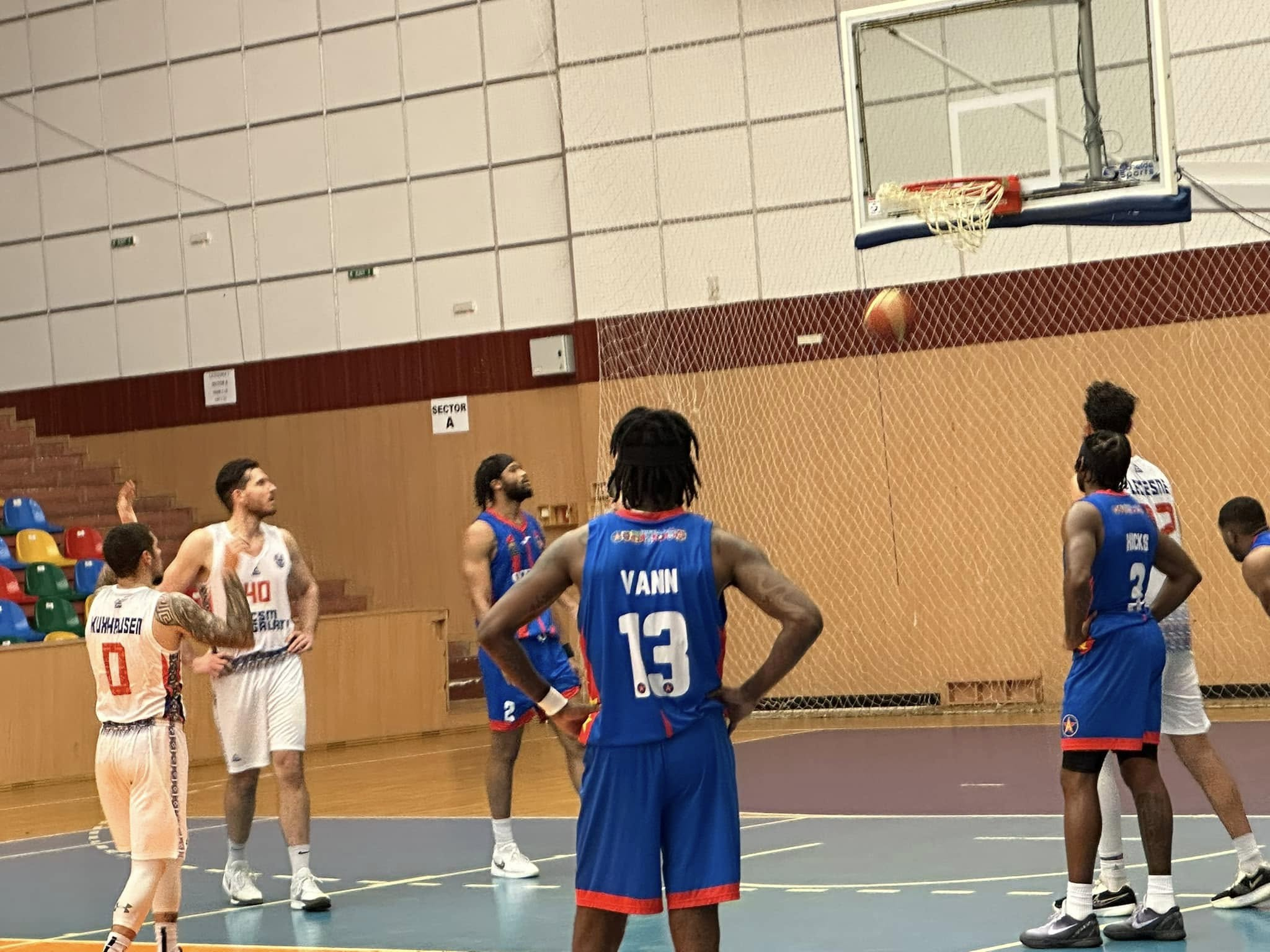 Eșec cu suspans pentru gălățeni