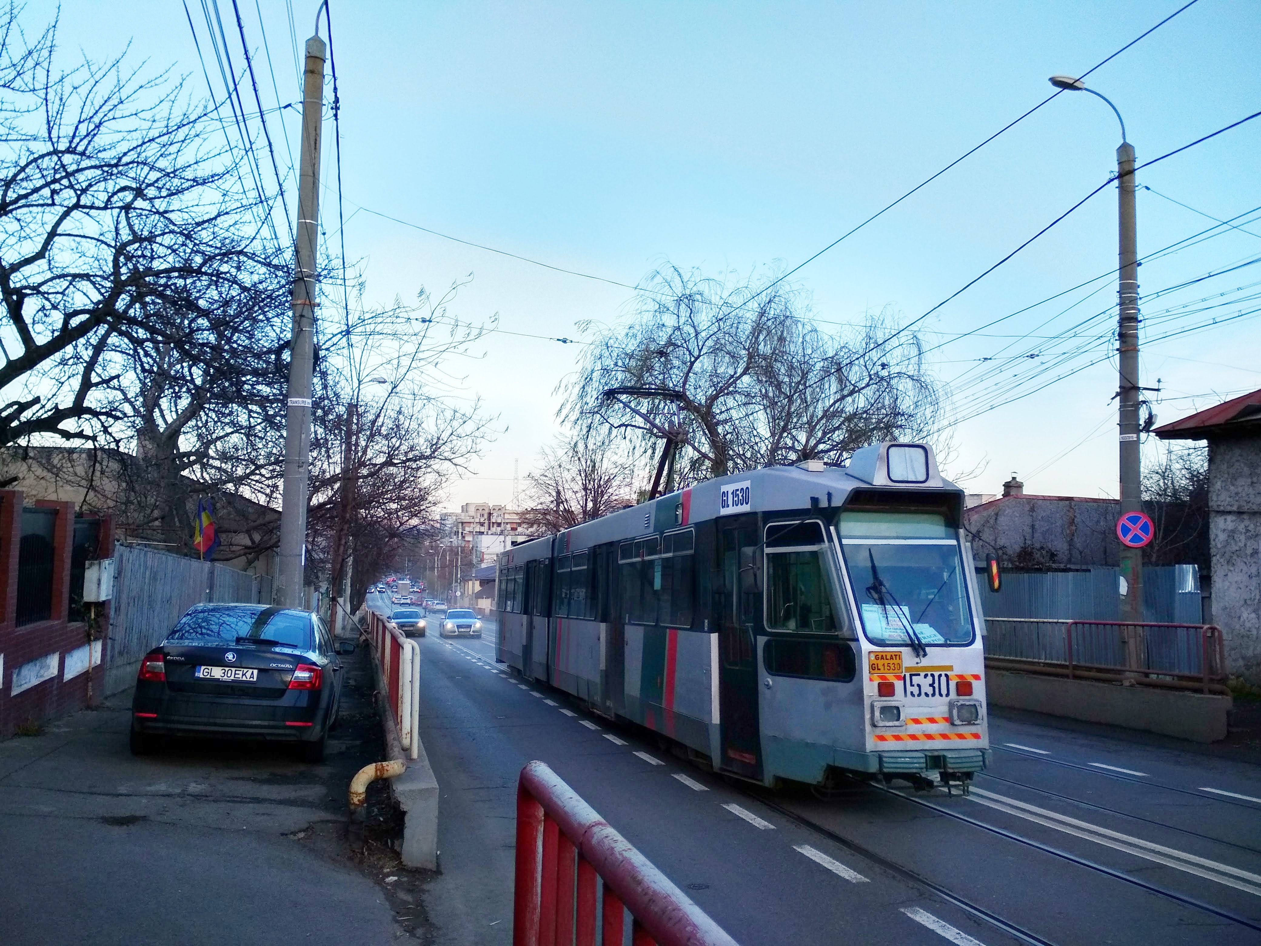 Un tramvai fără frâne a mers 200 de metri cu spatele. Vatmanul vinovat este cercetat disciplinar