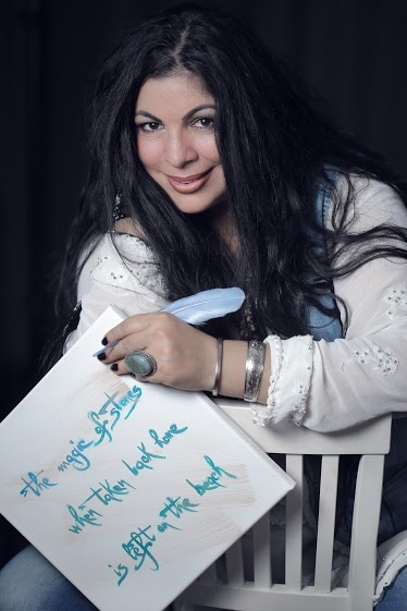 Angela Baciu lansează din nou în Capitală