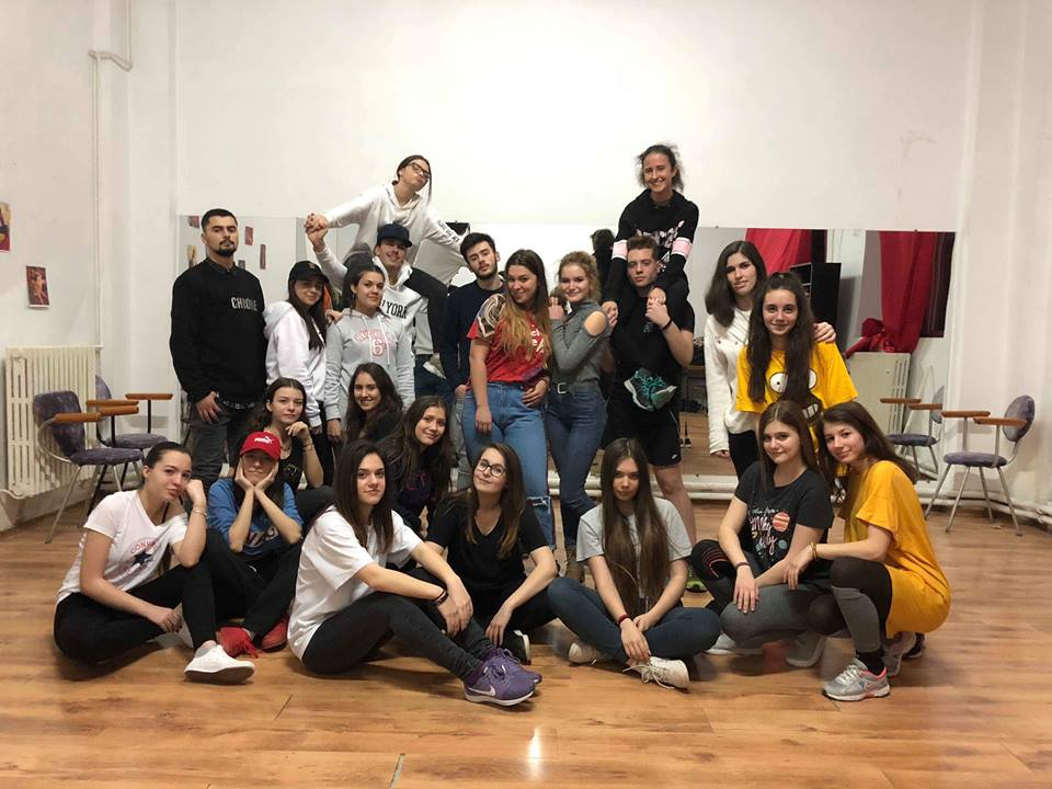 Liceenii, într-un musical marca Disney, pentru o cauză umanitară