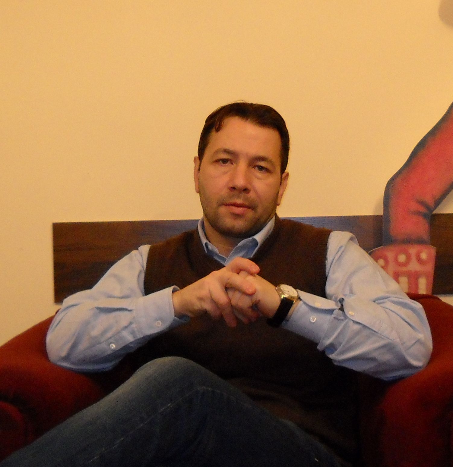 INTERVIU cu directorul de la "Gulliver", Eduard Şişu: "E păcat ca PRIMUL TEATRU înfiinţat la Galaţi SĂ DISPARĂ!"