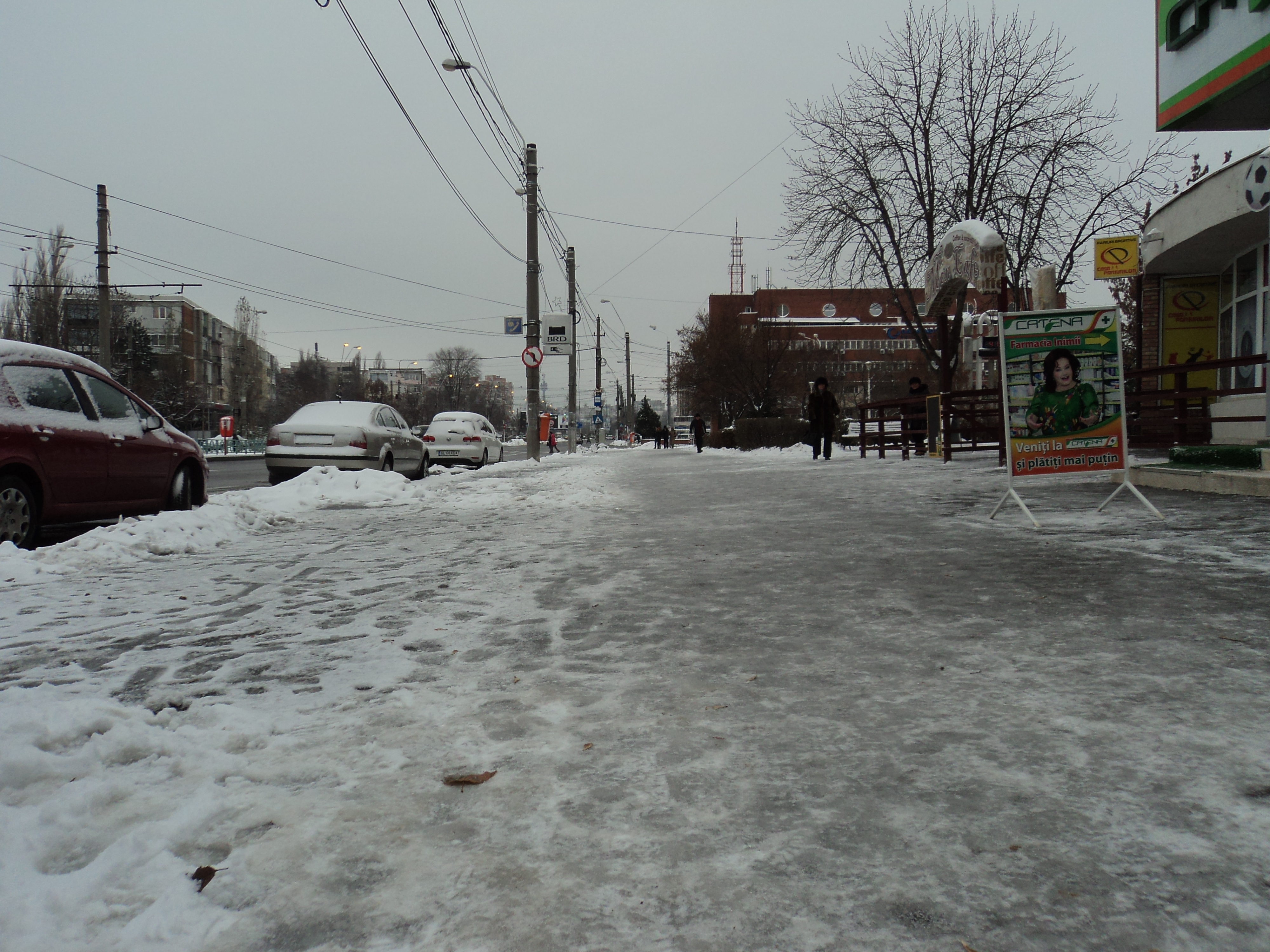 Unde RECLAMĂM starea proastă a TROTUARELOR