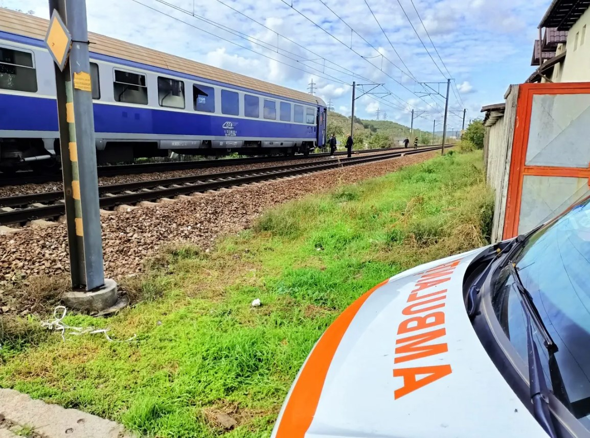 Tragedie de 1 Mai. Un bărbat a murit lovit de tren în Gara Barboși