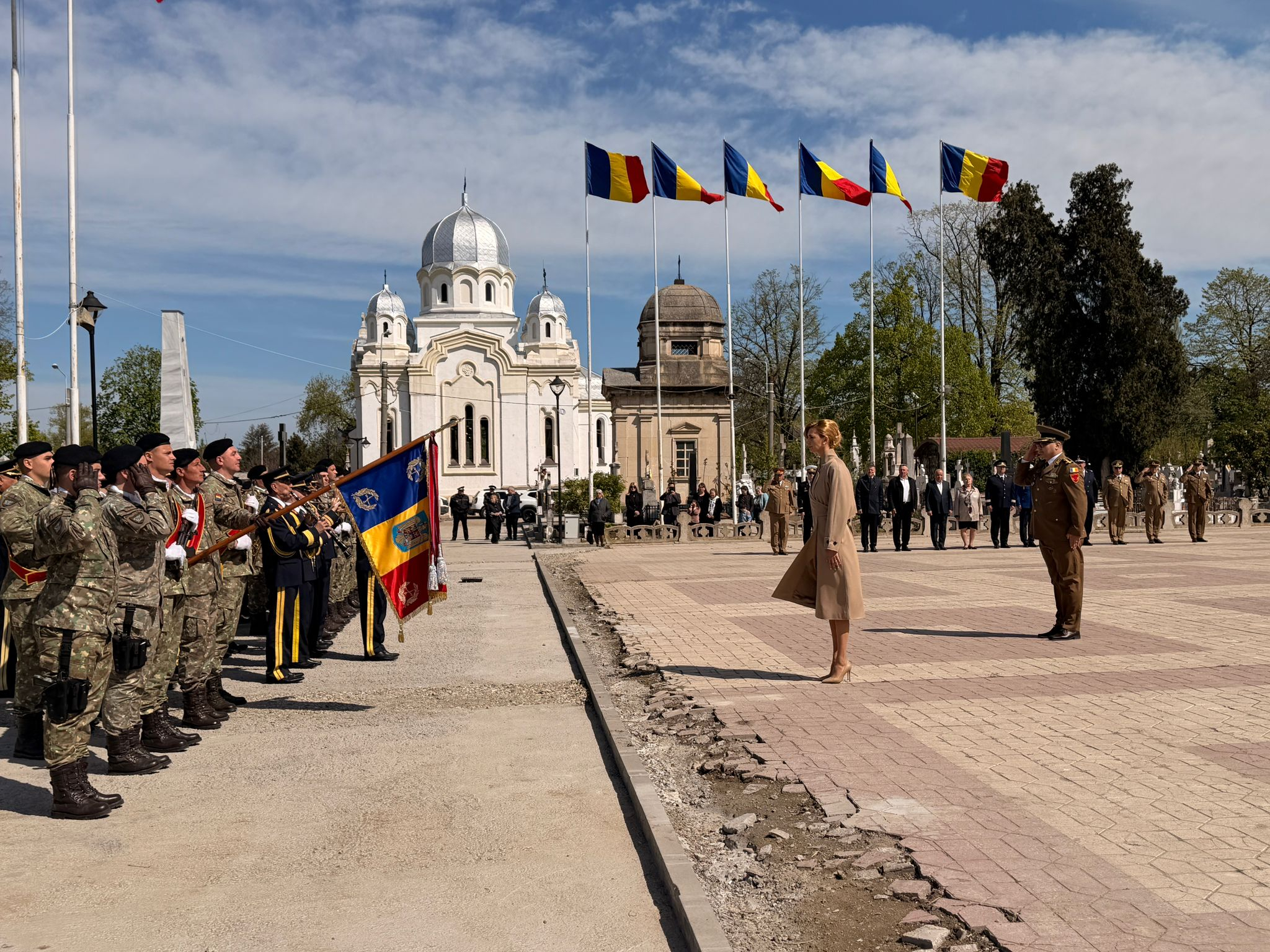 Ziua Forțelor Terestre, marcată la Galați prin ceremonii și expoziții de tehnică militară