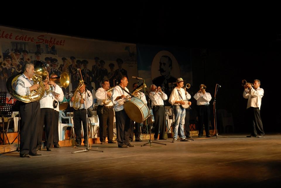 În Galaţi, dar şi în judeţ: Încă o zi de muzică de fanfară