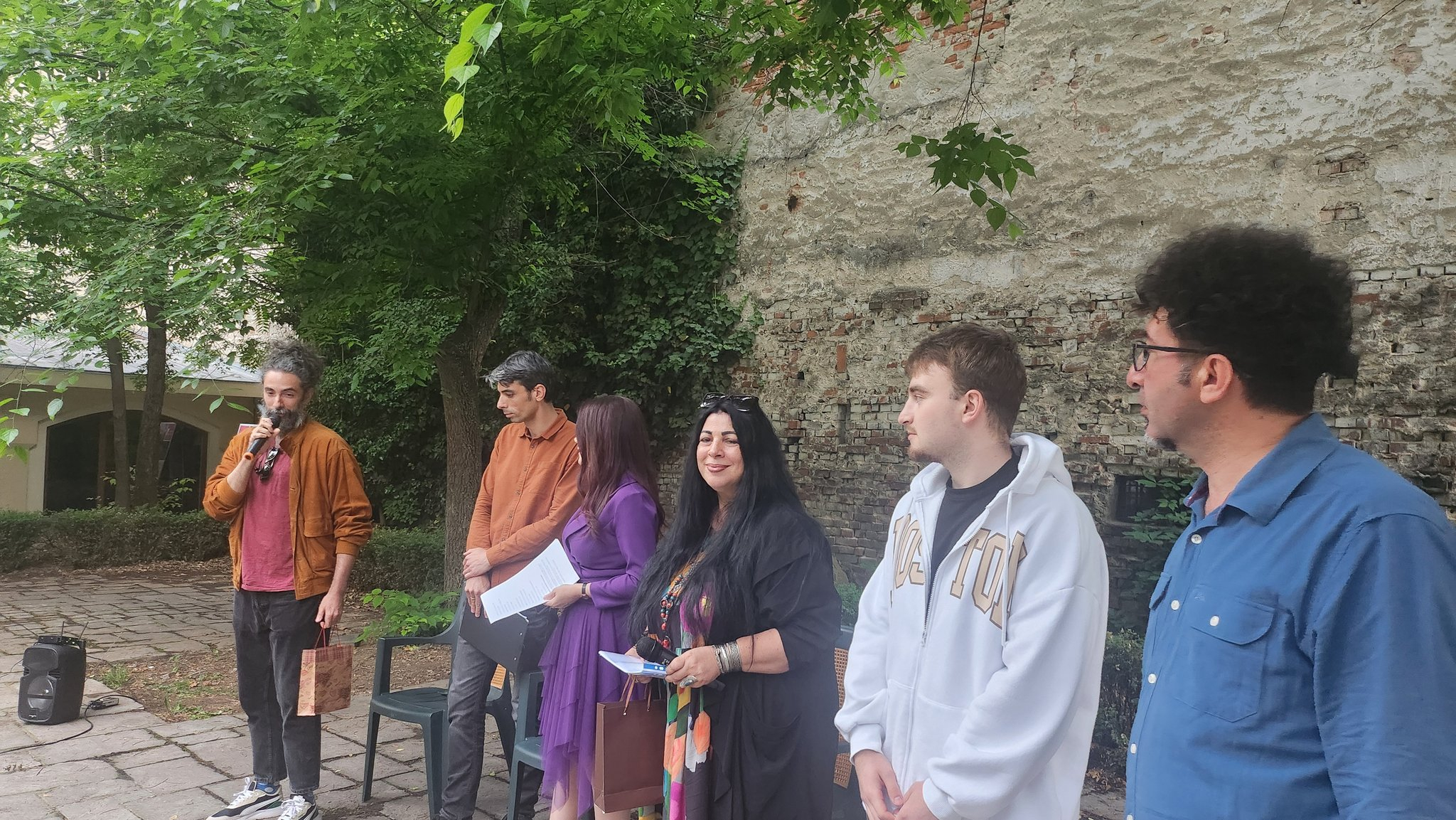 Scriitoarea Angela Baciu, laureată pentru proză scurtă, la Gala Premiilor "Ficțiunea"