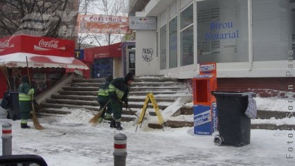 Primăria acţionează cu zece utilaje