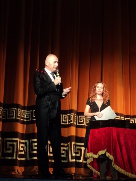 Primarul Marius Stan a urat „La mulţi ani” Vieţii libere, la Gala premiilor municipiului Galaţi