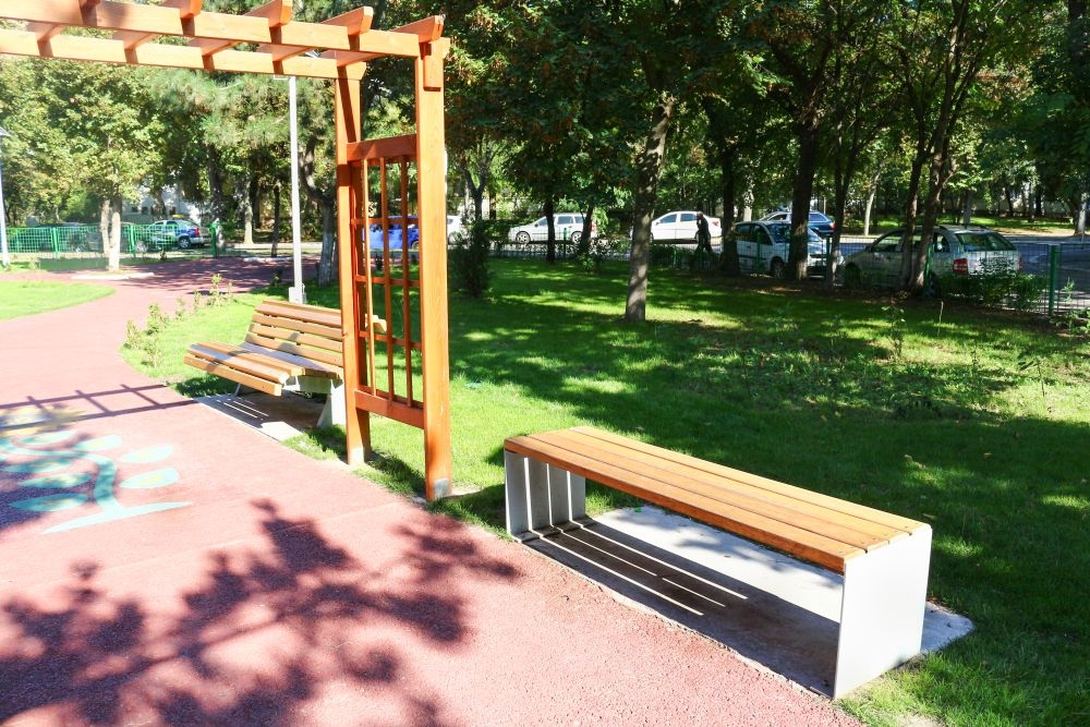 Deciziile auditorilor Camerei de Conturi/ Primăria Galaţi, acuzată că a plătit mai mult decât face