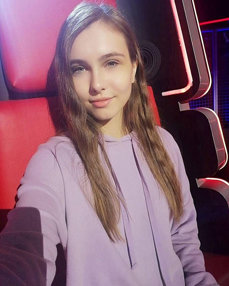 În această seară, la Pro Tv. Gabriela Munteanu, în knockout-uri la ”Vocea României”