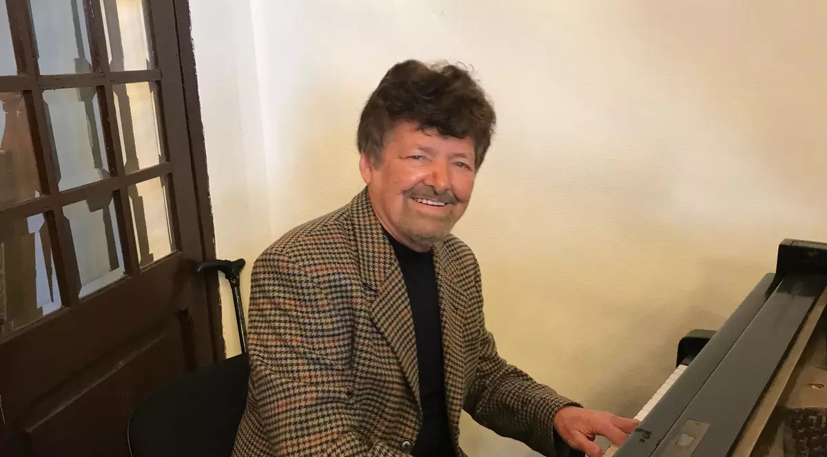 Cariere. Jolt Kerestely, cunoscut compozitor de muzică ușoară