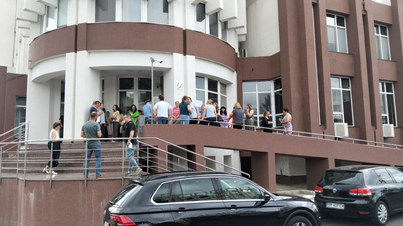 Au început și la Galați protestele împotriva măsurilor de austeritate anunţate de Guvern