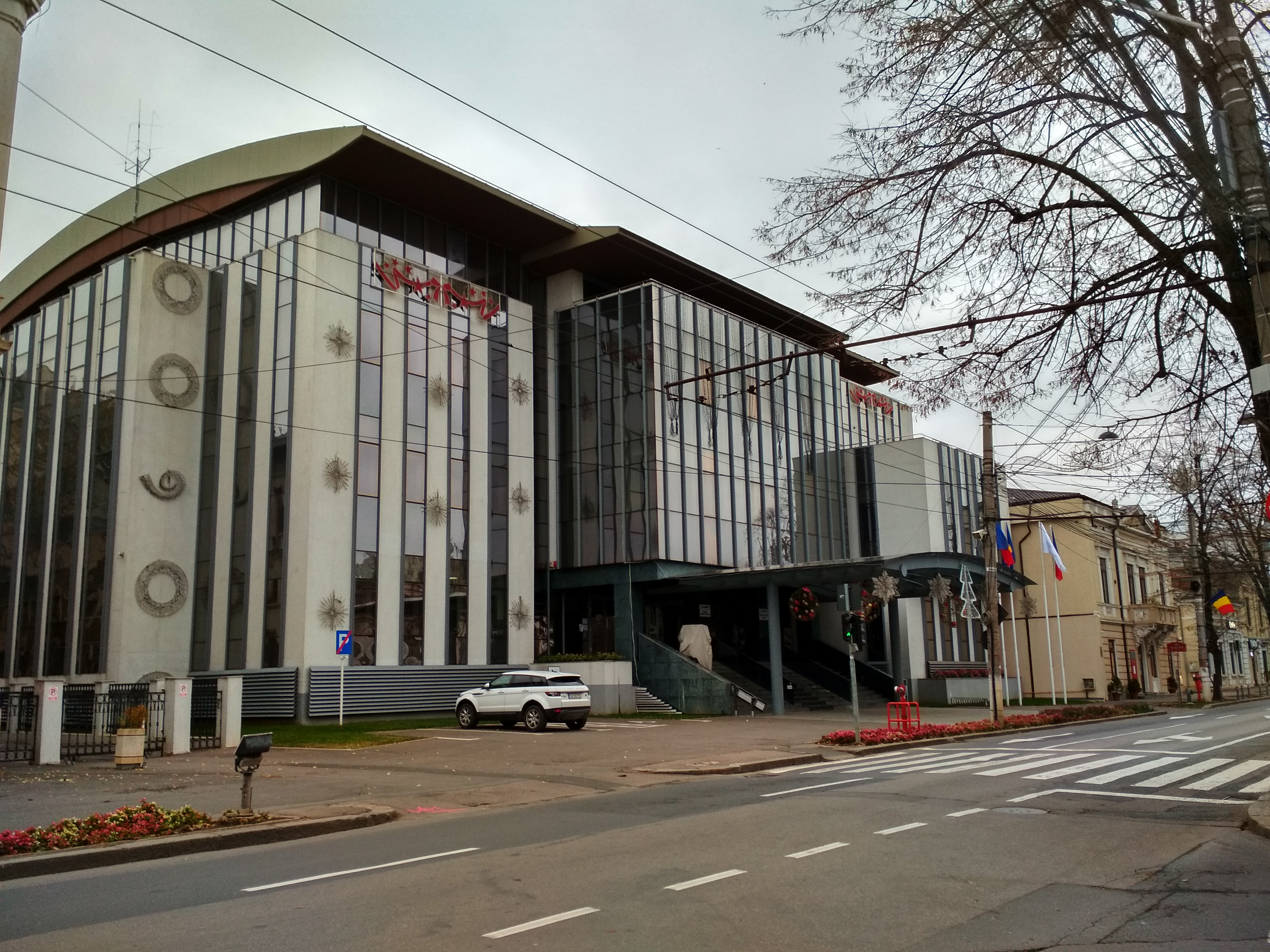 Cine face curățenie la Primăria Galați?