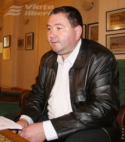 Pentru asistenţii personali din Schela, abia astăzi se dau salariile pe iulie!