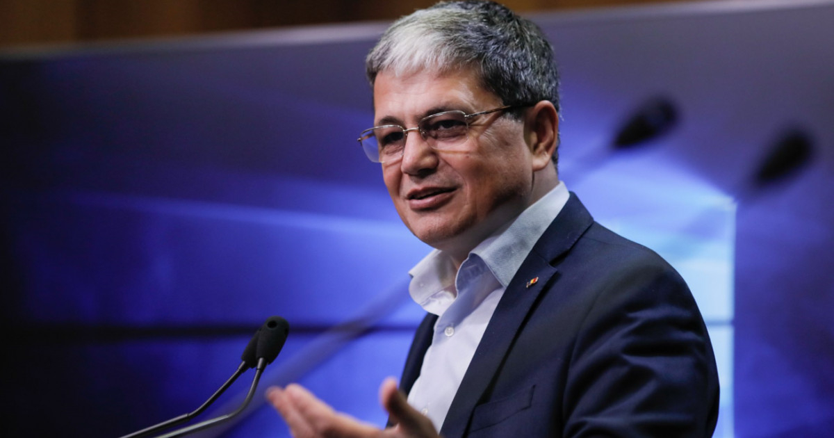 Cei cu hoteluri şi restaurante, "aproape cei mai răsfăţaţi"