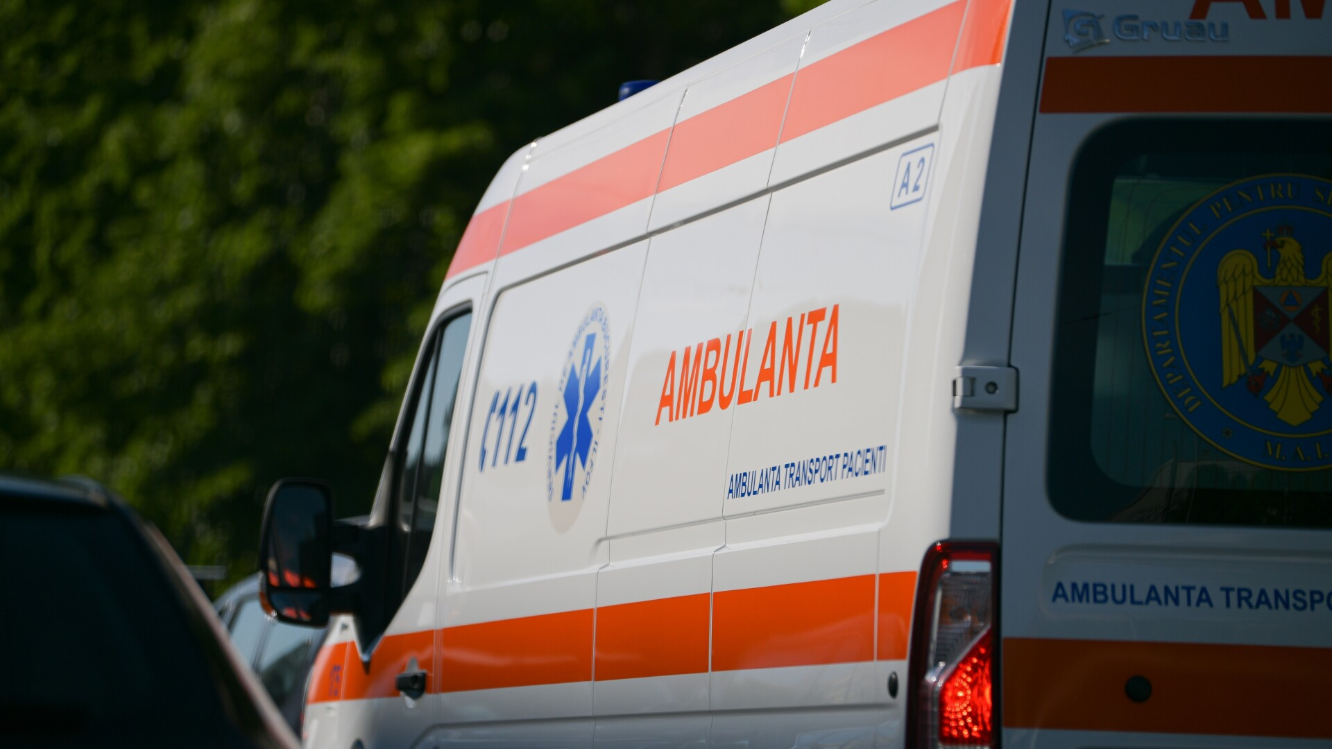 UPDATE. Doi adulți și trei copii, răniți în urma unui accident rutier