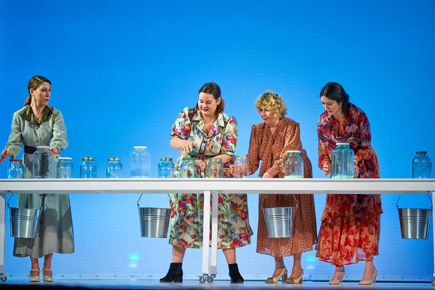 Trei spectacole, trei ipostaze ale iubirii