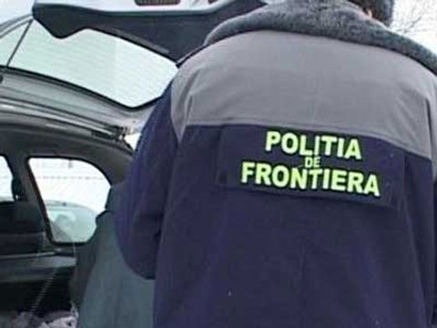 Un moldovean a fost prins cu acte false la BMW. Poliţiştii de frontieră i-au făcut dosar penal