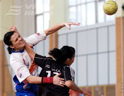 HC Oţelul Galaţi – „U” Jolidon Cluj 26-26 (13-13), în Liga Naţională