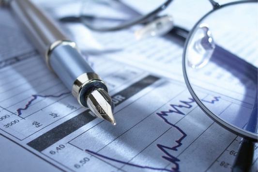 Mediul de afaceri / Creşte numărul de comercianţi activi 