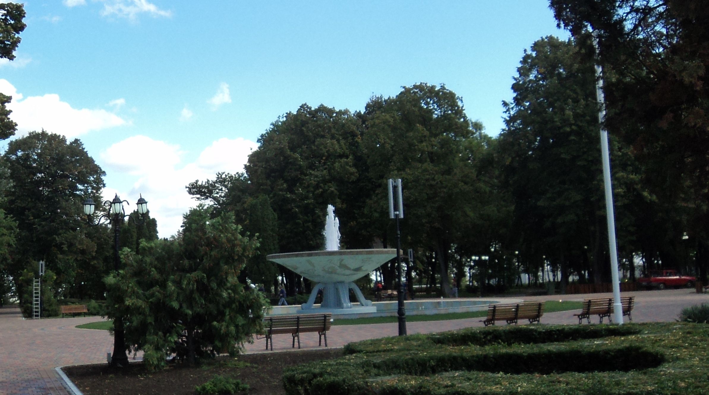 Poftiţi în Grădina Publică! Inaugurare muzicală pentru fântâna arteziană