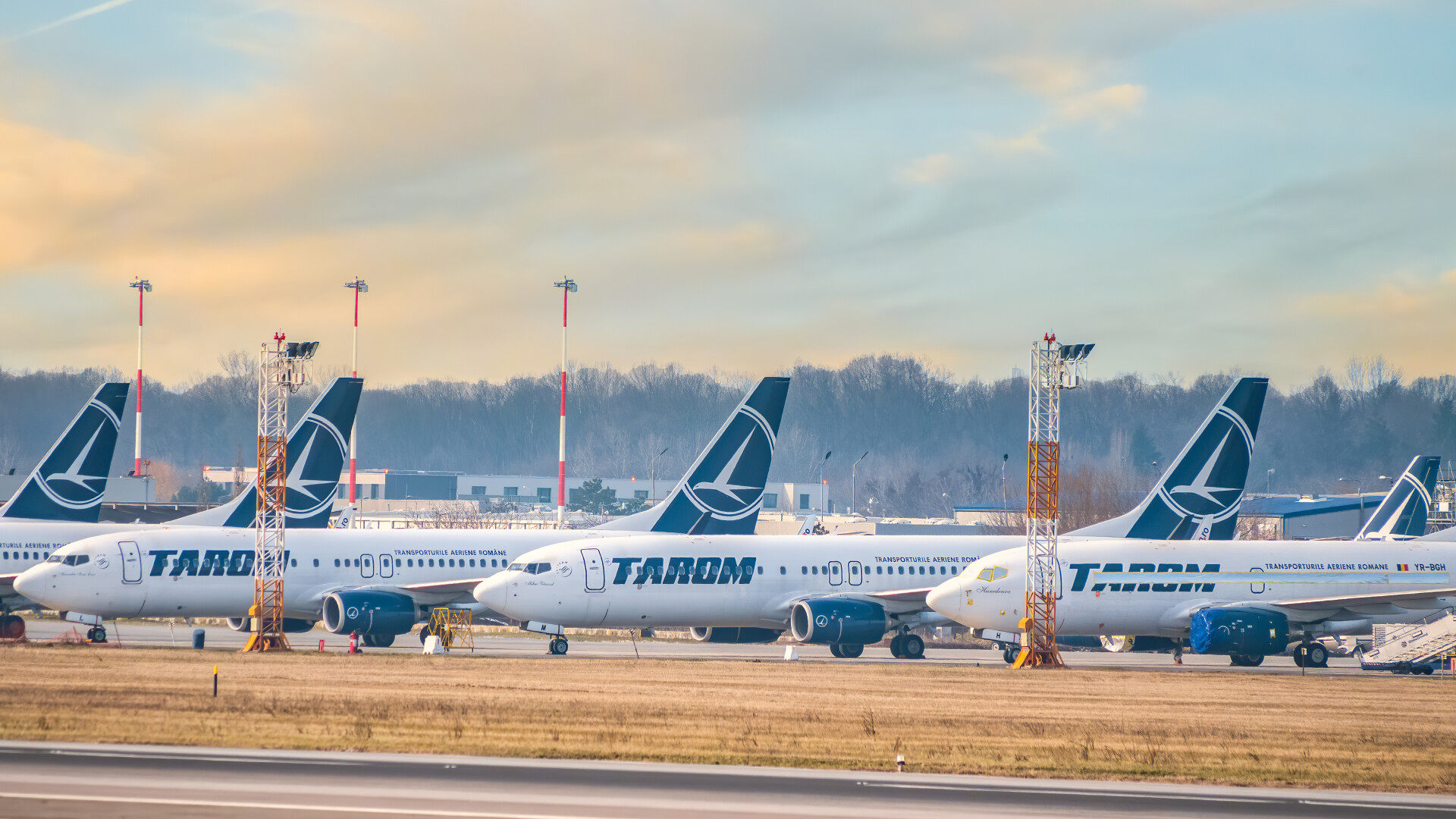 Compensații între 250 și 600 de euro pentru pasagerii TAROM