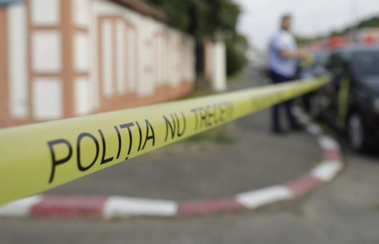 Adolescenta care s-a aruncat de la etaj a murit la Spitalul de Copii din Galați