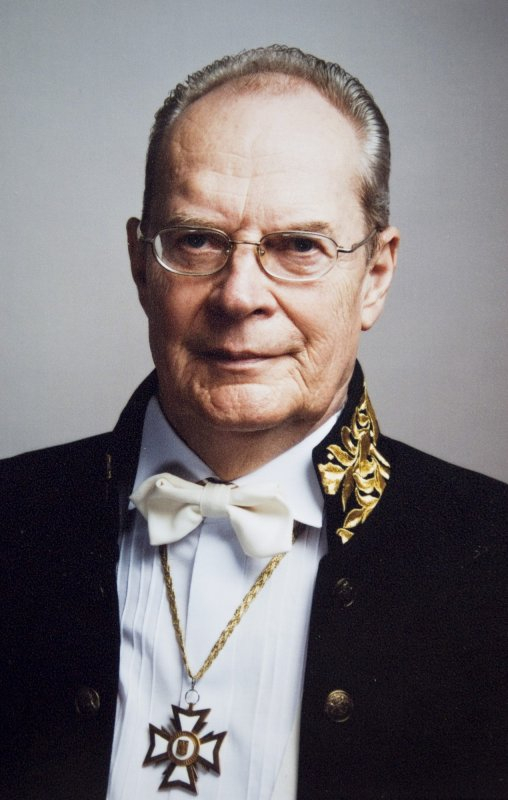 Cariere. Alexandru Surdu, lordul filosofiei românești contemporane