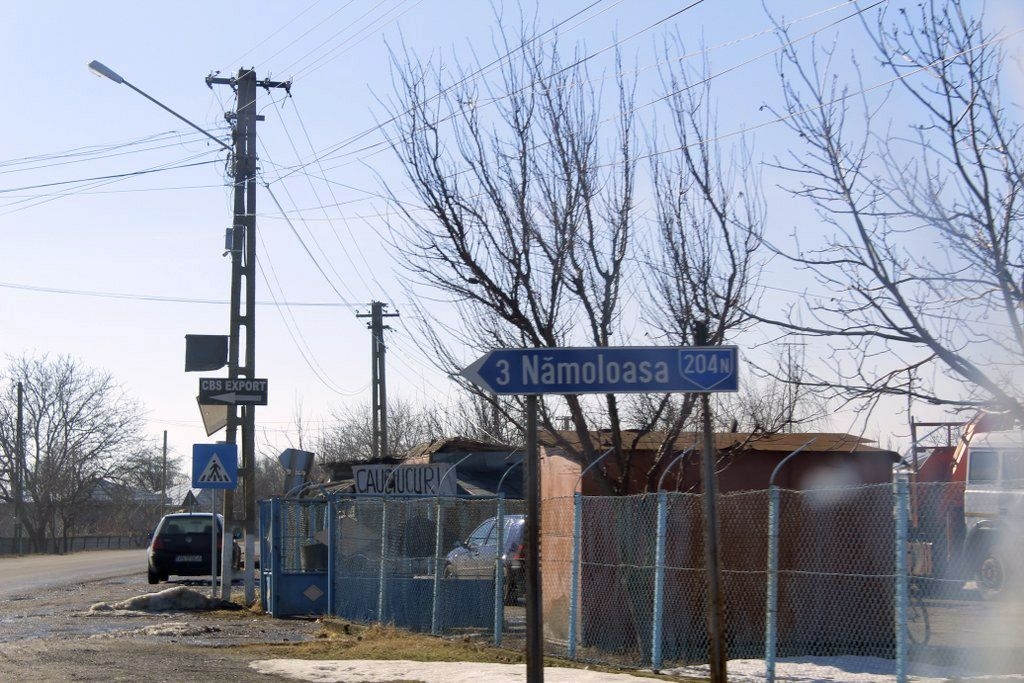 Comuna Nămoloasa nu reuşeşte să se dezvolte. Frica de INUNDAȚII îi ţine pe investitori la distanţă | FOTO