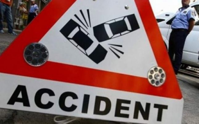 În caz de ACCIDENT/ Toate maşinile din UE vor suna singure la 112, până în 2017