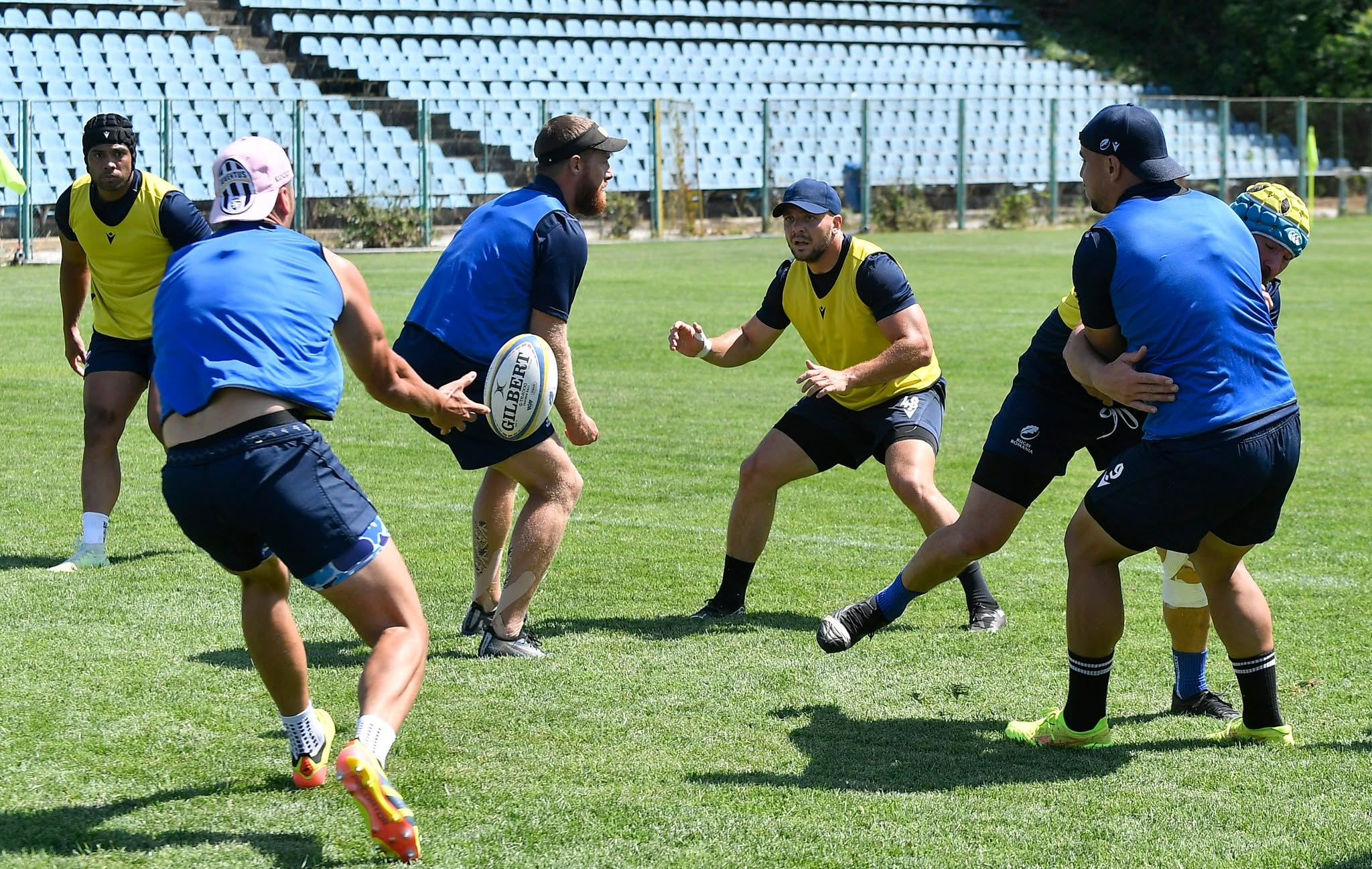 "Stejarii" debutează în turneul sud-american. Din sportul gălăţean