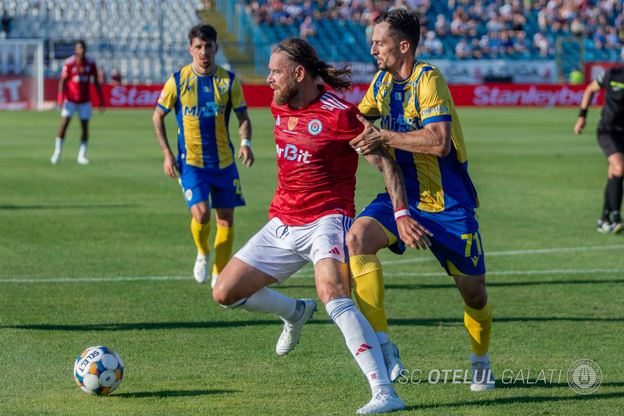 Atacantul portughez Paulinho a semnat cu Oţelul