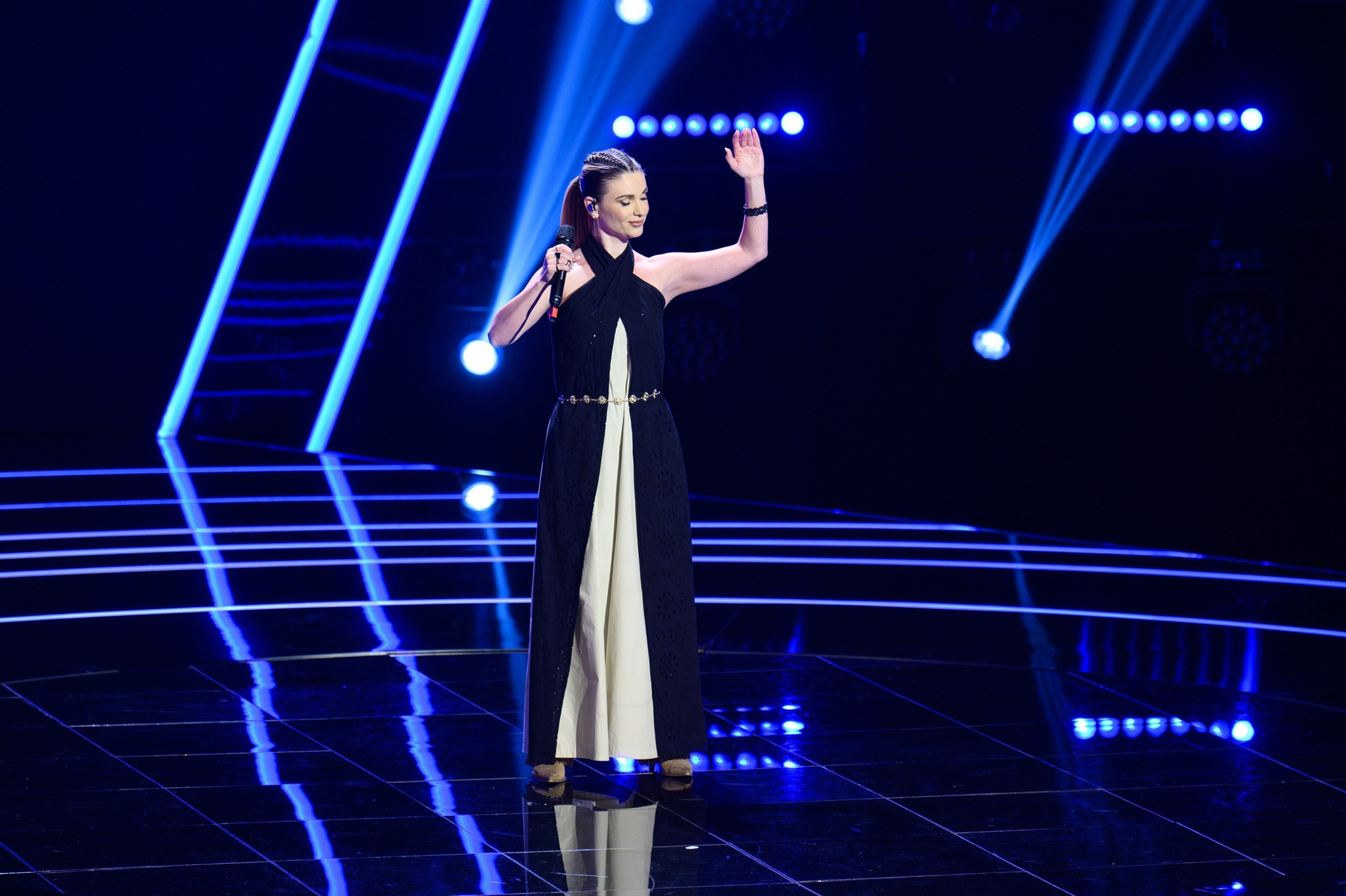 Cristina Bleandură, de pe scena „Leonard” la „Vocea României”