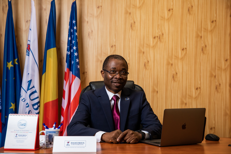 Universitatea „Danubius” are un nou rector