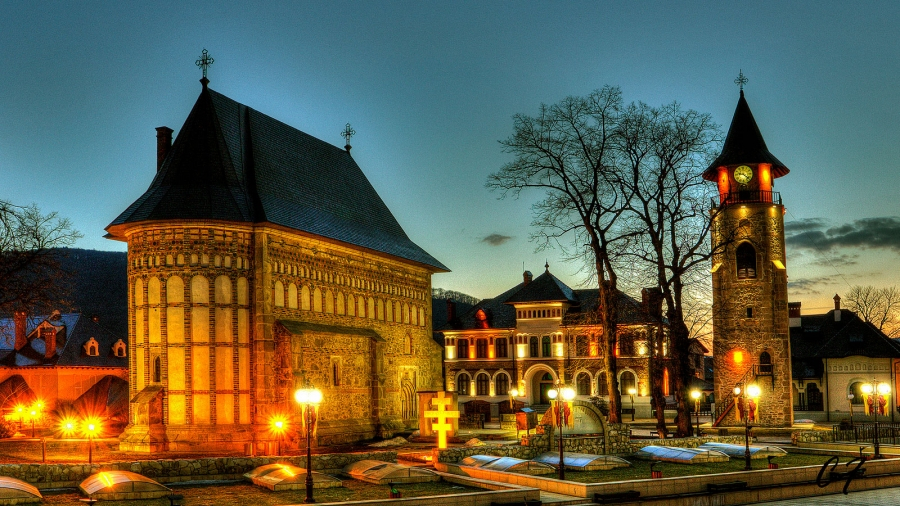 Construcţia Bisericii Curţii Domneşti de la Piatra Neamţ, ctitorie a Voievodului Ştefan cel Mare și Sfânt