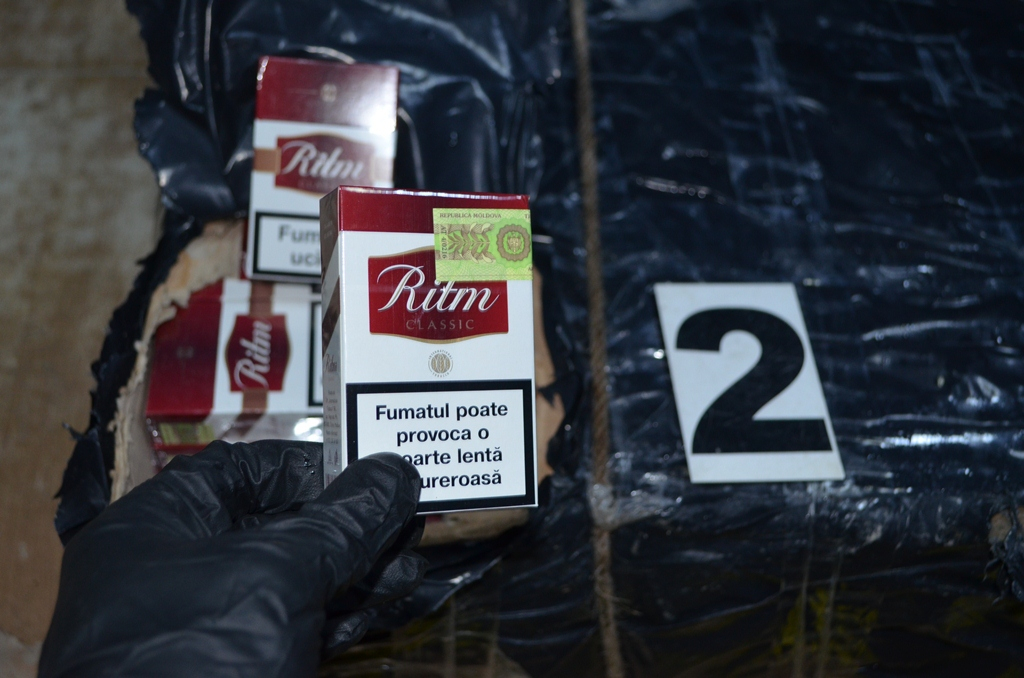Gălăţeni prinşi cu tigări de contrabandă